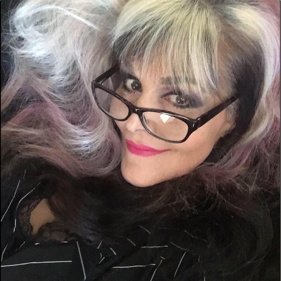 Meet your Posher, Amalia Monk-Tessie - Picture 1 of 8